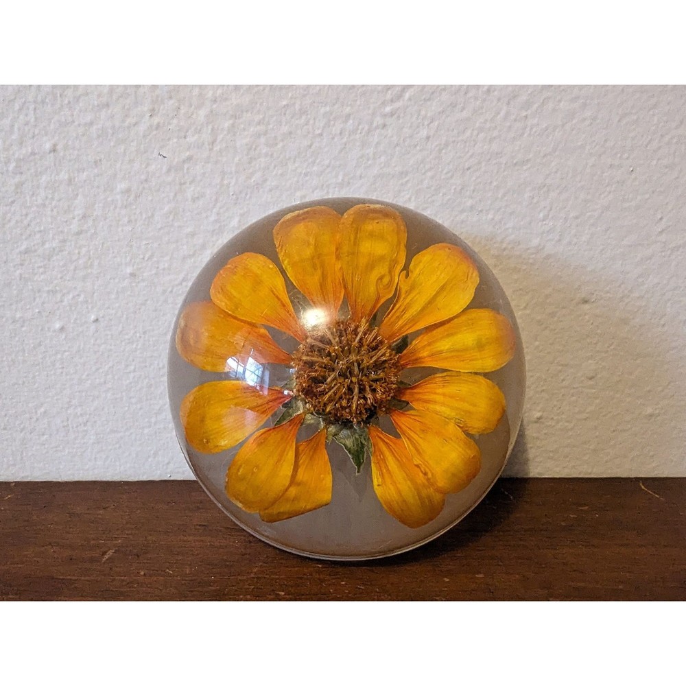Vintage Resin Zinnia Floral Paperweight